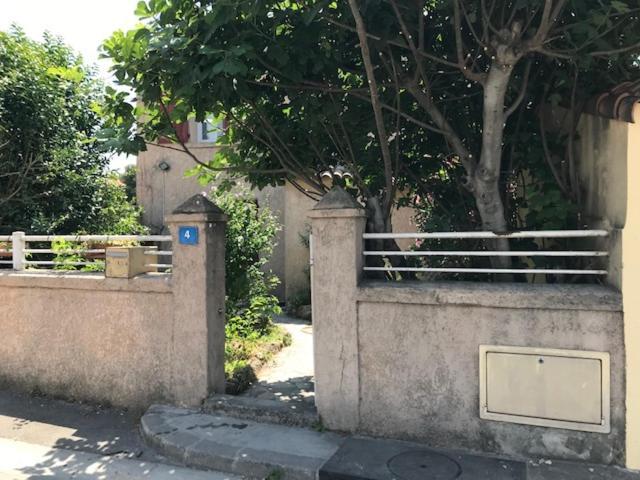 Chambre Climatisee Avec Sdb Privee Dans Une Villa Avec Piscine Ouverte D'Avril A Mi Octobre Μασσαλία Εξωτερικό φωτογραφία