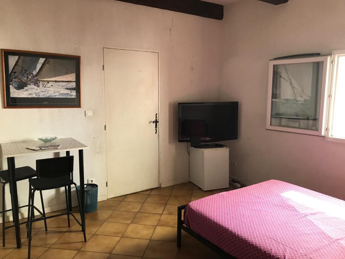Chambre Climatisee Avec Sdb Privee Dans Une Villa Avec Piscine Ouverte D'Avril A Mi Octobre Μασσαλία Εξωτερικό φωτογραφία